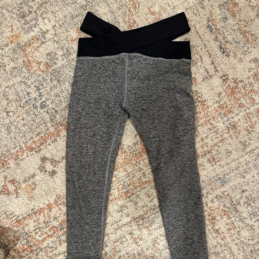 Beyond Yoga Black and Gray Leggings